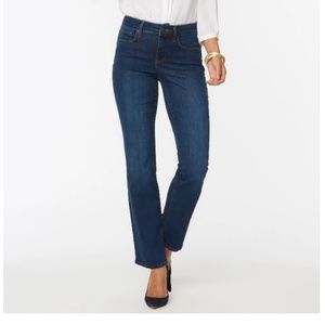 NWT - NYDJ Marilyn Straight Jeans in 14WP